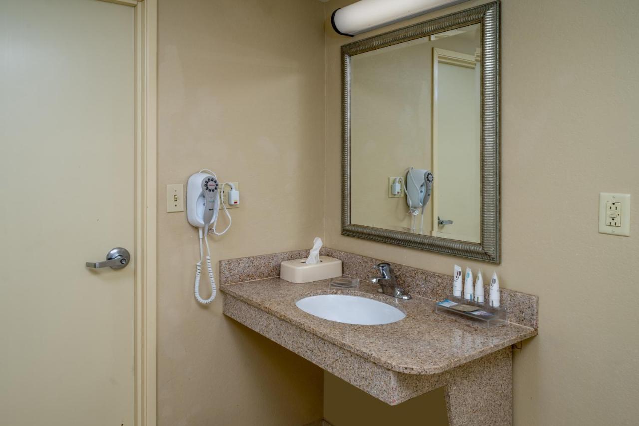 Country Inn & Suites By Radisson, Princeton, Wv Экстерьер фото